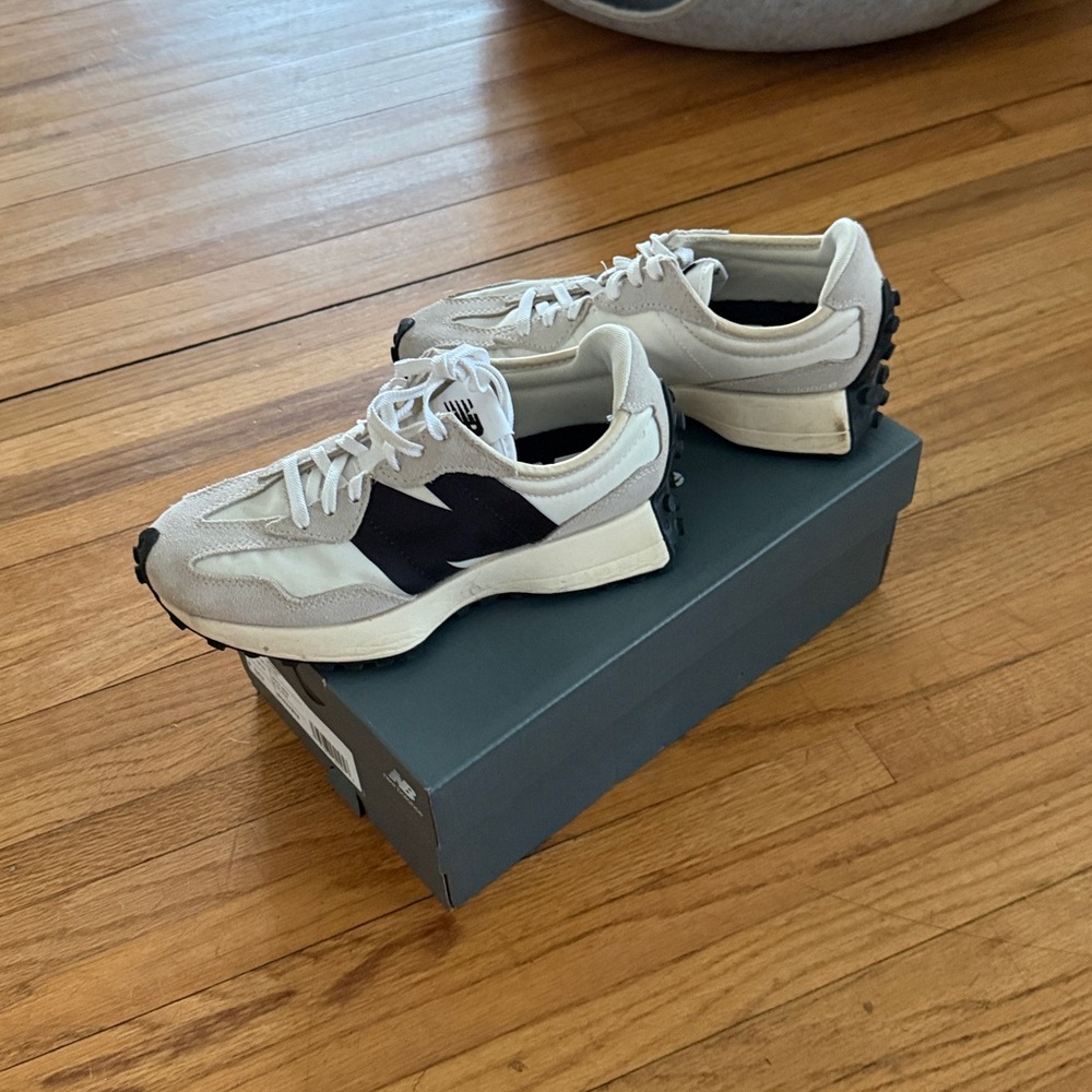 New Balance 327 SeaSalt/White